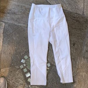 Lululemon white crop leggings